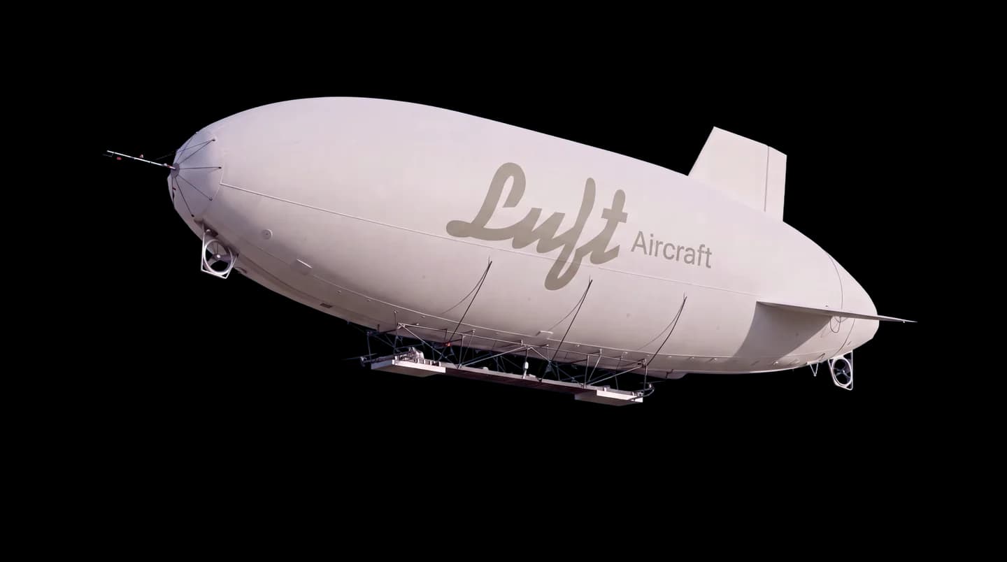The powered Luft airship, a Zeppelin-type craft with its own engines
